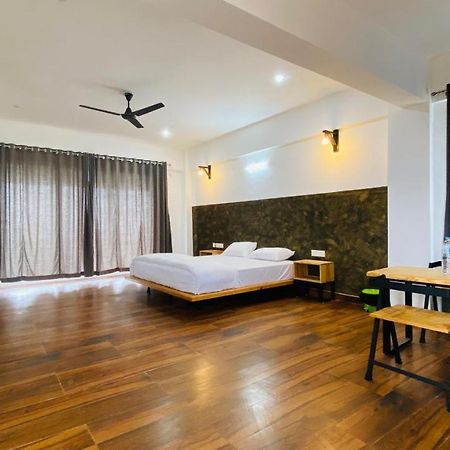 Hill Monk - Whispering Mist Hotell Vagamon Exteriör bild