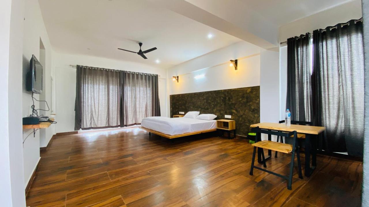 Hill Monk - Whispering Mist Hotell Vagamon Exteriör bild